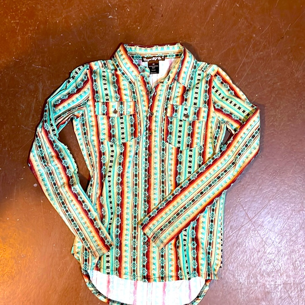 Cowgirl Tuff Company Pullover Button-up